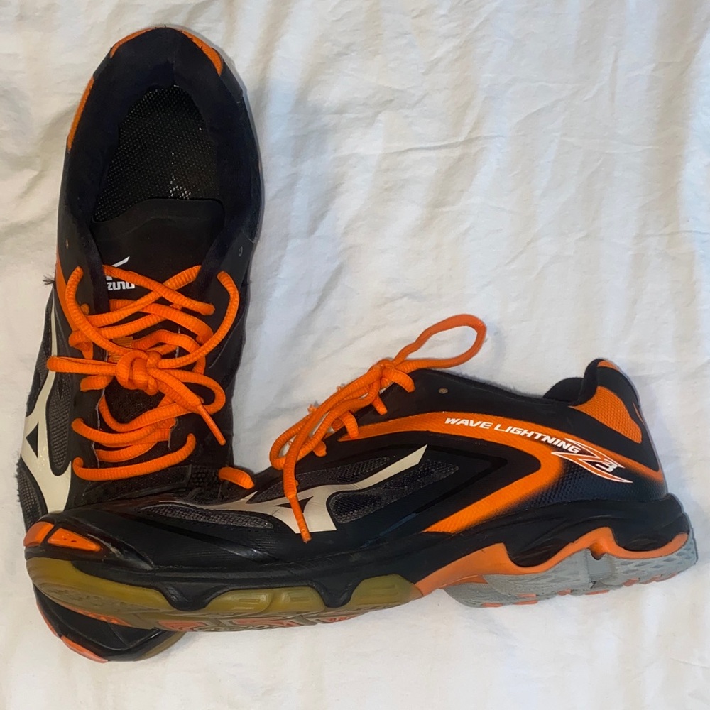 Mizuno Wave Lightning Z3 Black and Orange Athletic (Volleyball) Shoes